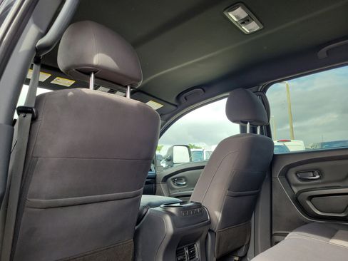 Used 2023 Nissan Titan SV w/ SV Convenience Package image 14