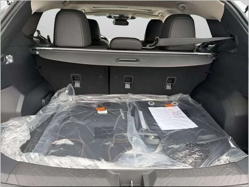 New 2026 Subaru Crosstrek 2.5i Limited w/ Crosstrek Mirror Package AWD/4WD image 14