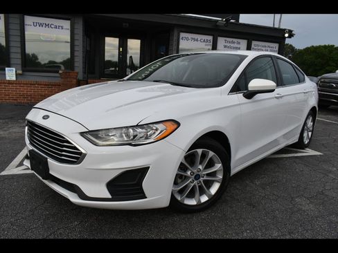 Used 2020 Ford Fusion SE FWD image 1