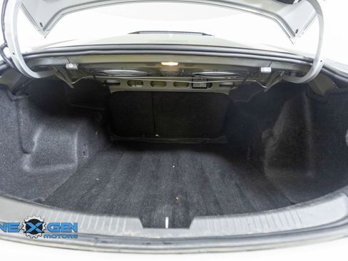Used 2021 Chevrolet Malibu LT FWD image 30