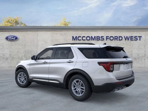 New 2025 Ford Explorer Active w/ Active Comfort Package image 6