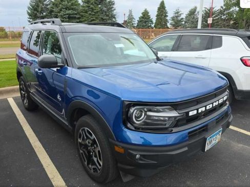 Used 2023 Ford Bronco Sport Outer Banks w/ Tech Package AWD/4WD image 2