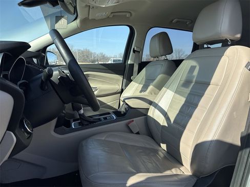 Used 2017 Ford Escape Titanium image 13