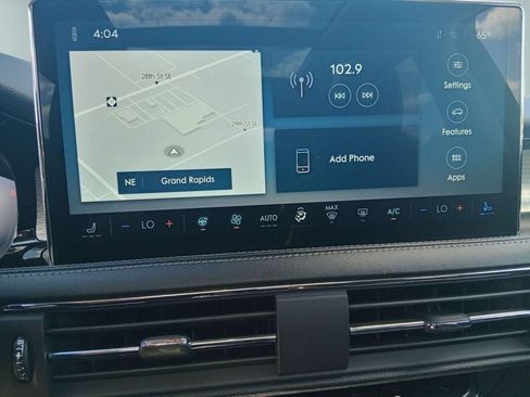 Certified 2024 Lincoln Corsair AWD w/ Equipment Group 101A image 25