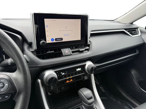 Used 2025 Toyota RAV4 LE image 12