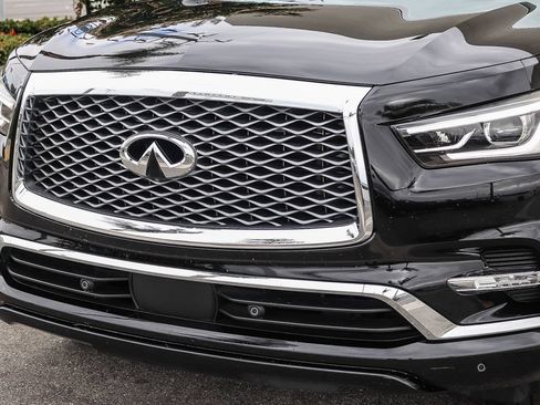 Certified 2021 INFINITI QX80 Luxe w/ Cargo Package RWD image 5