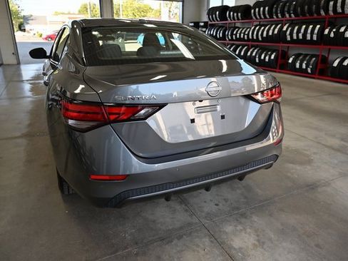Used 2024 Nissan Sentra SV image 7