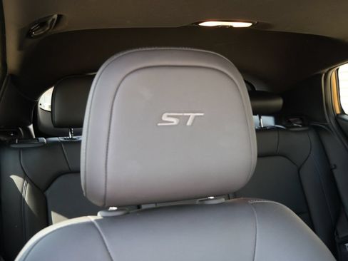 Used 2024 Buick Envista Sport Touring w/ Convenience I Package FWD image 11