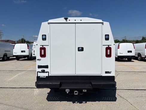 New 2024 Chevrolet Express 3500 RWD image 2