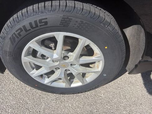 Used 2022 Chevrolet Equinox LS FWD image 12