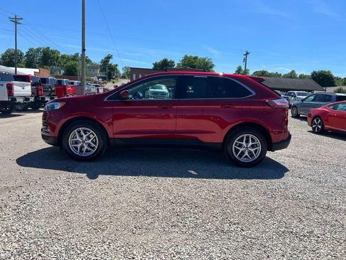 Used 2023 Ford Edge SEL w/ Convenience Package AWD/4WD image 5