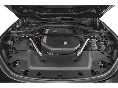 Certified 2025 BMW 740i w/ Premium Package image 15