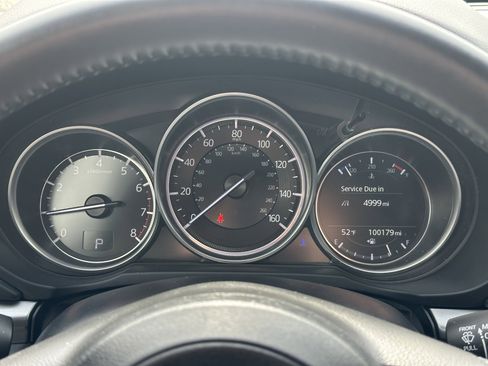 Used 2019 MAZDA CX-5 Touring image 2