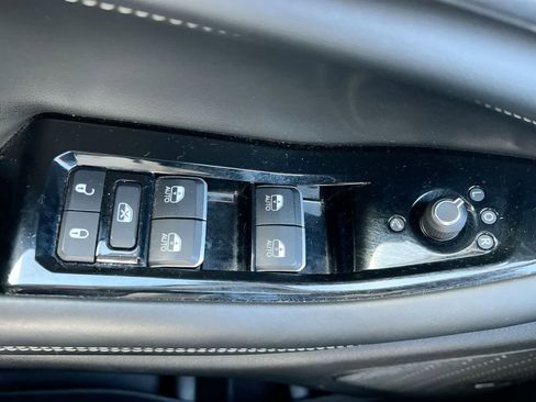 Used 2022 Jeep Grand Cherokee Overland image 17