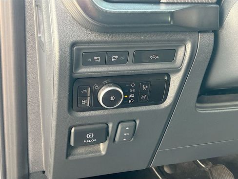 Used 2023 Ford F150 Platinum w/ Equipment Group 701A High image 10