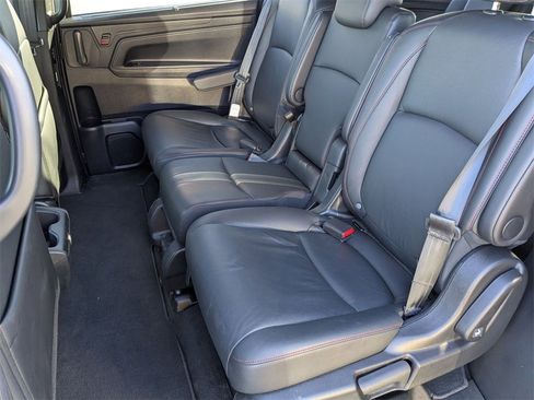 Used 2025 Honda Odyssey Sport-L image 28
