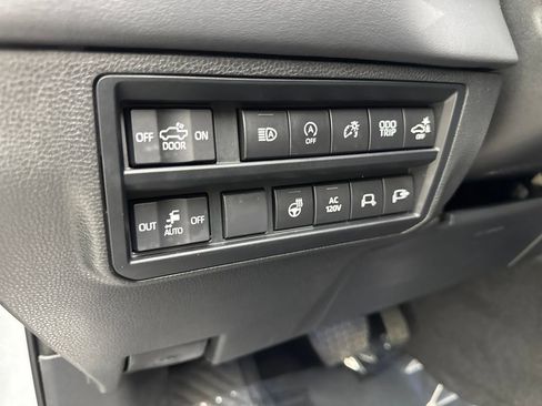 Used 2022 Toyota Tundra Platinum w/ Advanced Package AWD/4WD image 56