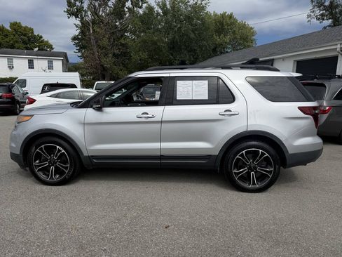 Used 2015 Ford Explorer Sport w/ Equipment Group 401A AWD/4WD image 9