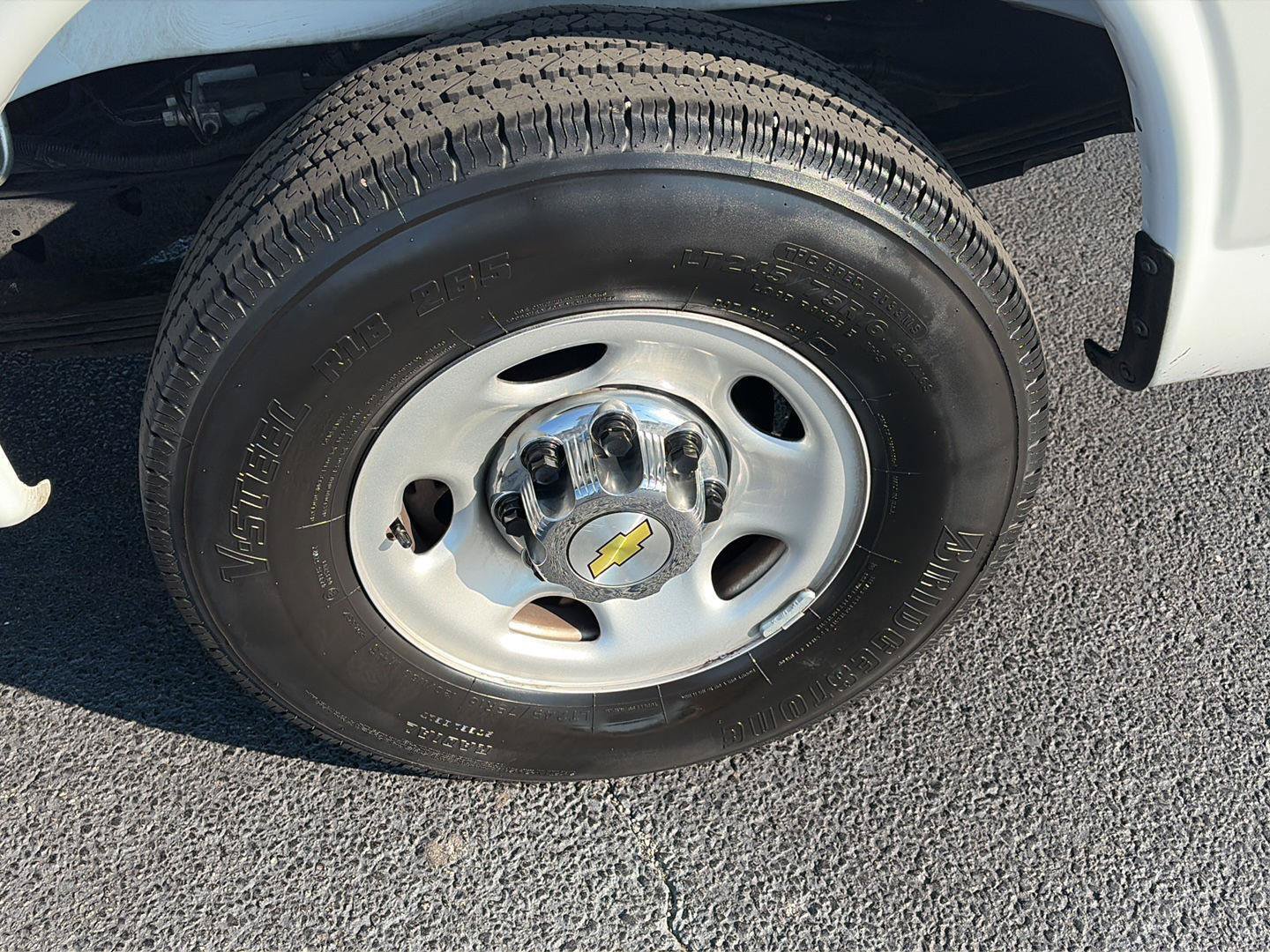 Used 2025 Chevrolet Express 3500 LT w/ LT Preferred Equipment Group RWD image 32