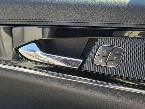 Certified 2023 Lincoln Nautilus Reserve AWD/4WD image 15
