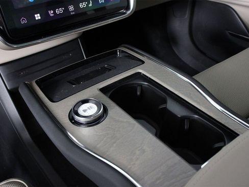 New 2025 Volvo EX90 Ultra image 7