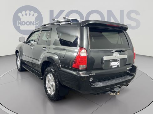 Used 2006 Toyota 4Runner SR5 AWD/4WD image 4