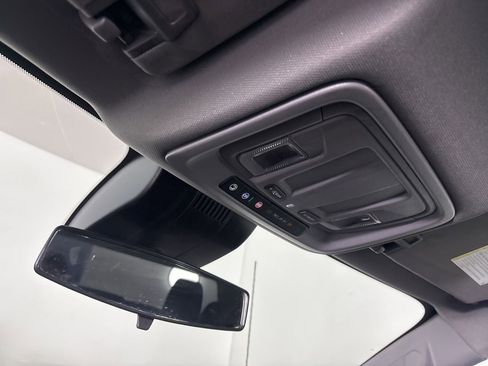 Used 2025 Chevrolet Silverado 2500 Custom image 20