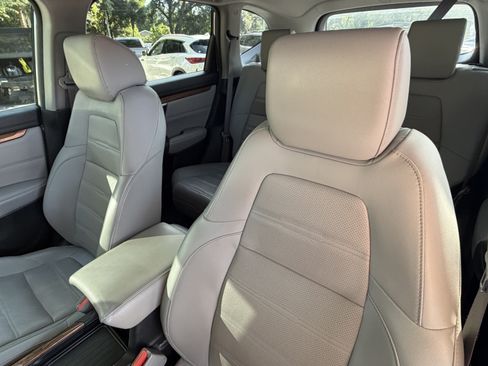 Used 2022 Honda CR-V Touring image 18