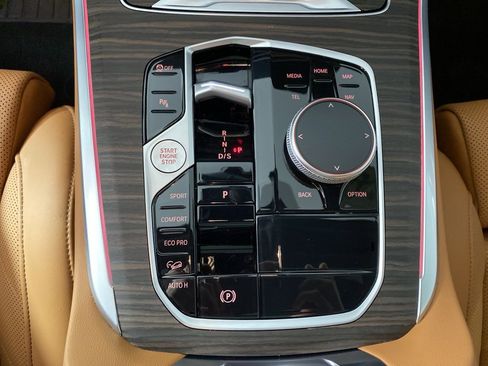 Certified 2024 BMW X5 xDrive40i w/ Premium Package image 18