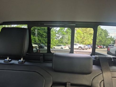 Used 2025 Ford Ranger Lariat w/ FX4 Off-Road Package AWD/4WD image 29