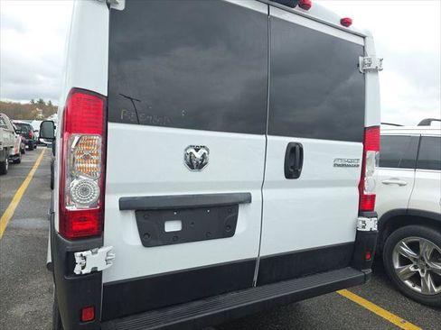 Used 2025 RAM ProMaster 2500 w/ U-Haul Equipment Group FWD image 9