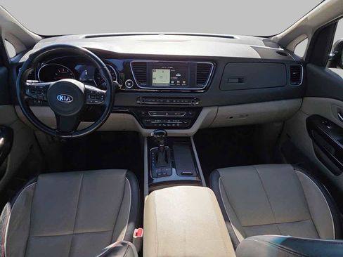 Used 2016 Kia Sedona SX image 11