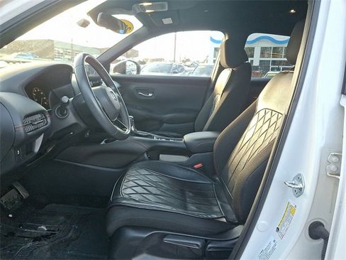 Used 2024 Honda HR-V Sport image 13