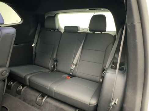 Certified 2025 Buick Enclave Preferred image 31