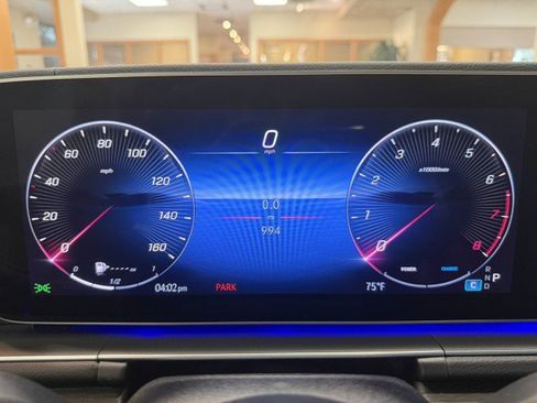 Certified 2025 Mercedes-Benz GLS 450 4MATIC image 9