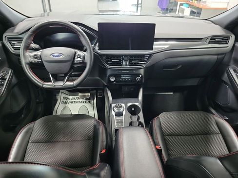 Used 2023 Ford Escape ST-Line Elite AWD/4WD image 3