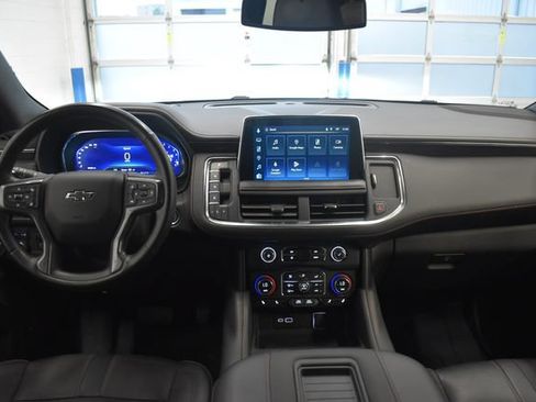 Used 2023 Chevrolet Suburban RST w/ Luxury Package AWD/4WD image 5
