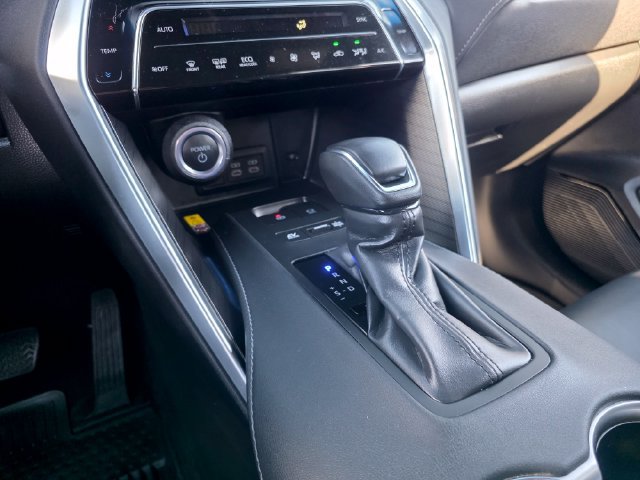 Used 2024 Toyota Venza XLE AWD/4WD image 26