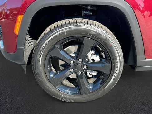 New 2025 Jeep Grand Cherokee Limited w/ Black Appearance Package image 20