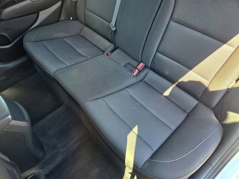 Used 2018 Hyundai Elantra SE FWD image 41