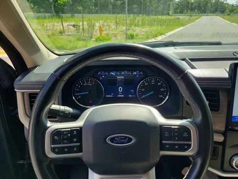 Used 2024 Ford Expedition Limited RWD image 27