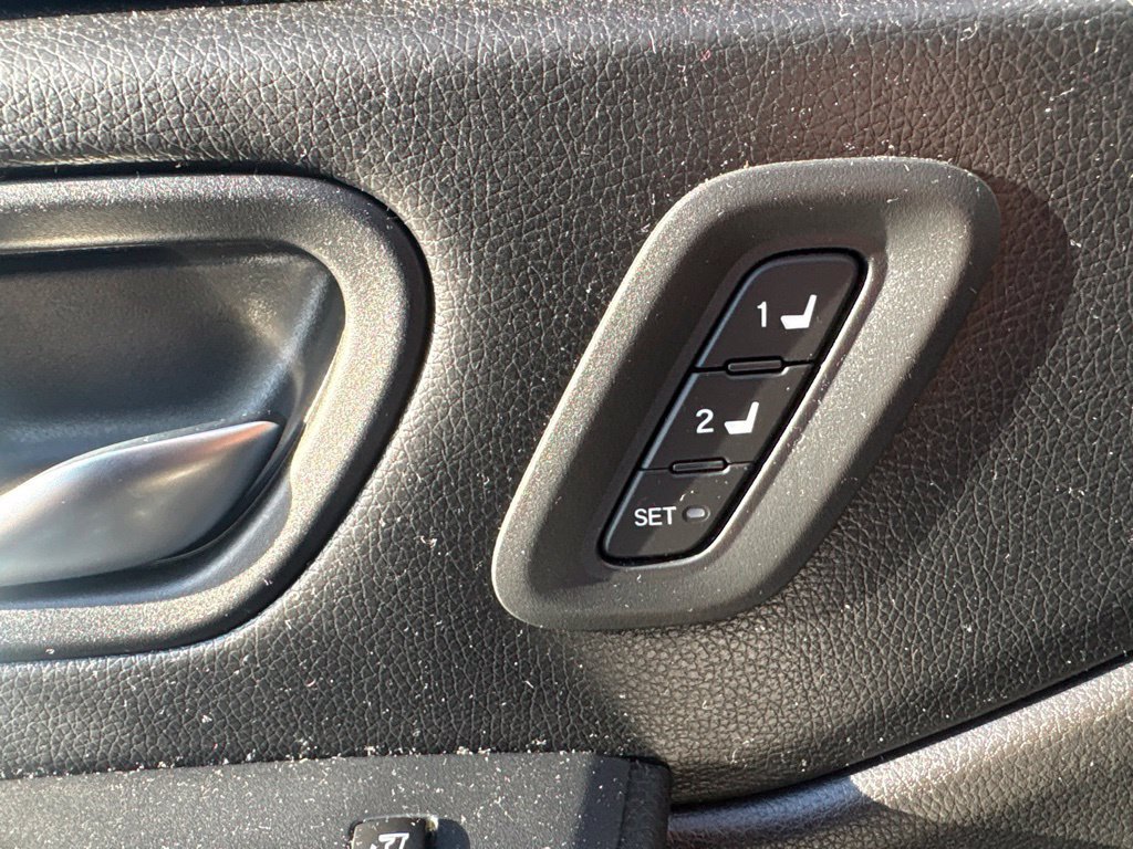 Used 2025 Honda Pilot Elite image 10
