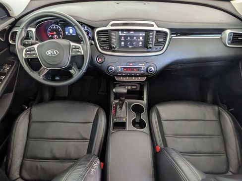 Used 2020 Kia Sorento S image 4