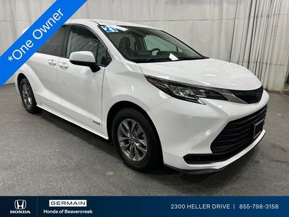 Used 2021 Toyota Sienna LE
