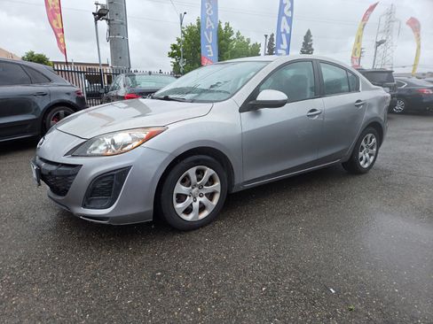 Used 2011 MAZDA MAZDA3 i Sport FWD image 1