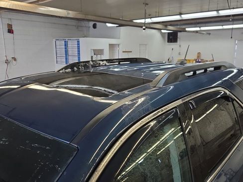 Used 2017 Chevrolet Equinox LT w/ Convenience Package image 7