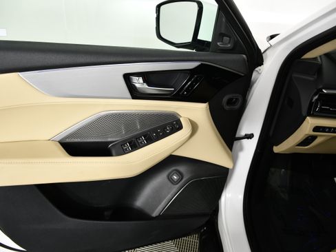 Certified 2024 Acura MDX SH-AWD w/ Technology Package image 36