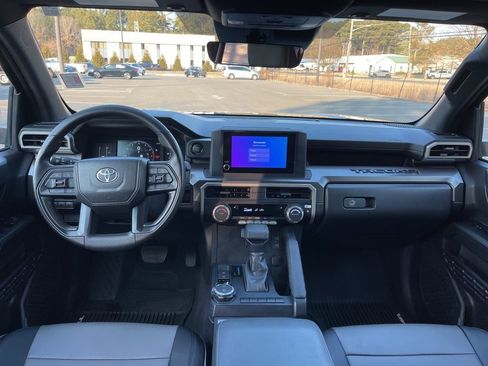 Used 2025 Toyota Tacoma SR5 image 8