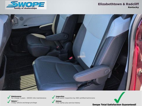 Used 2021 Toyota Sienna XSE w/ XSE Plus Package image 6