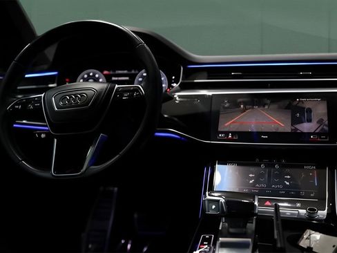 Used 2022 Audi S8 w/ S8 Executive Package AWD/4WD image 22